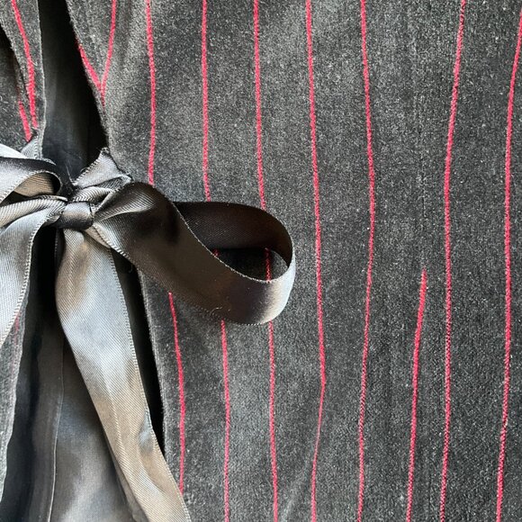 VTG Ann Taylor 4 P Black Pinstripe Red Velvet Blazer Jacket Bow Goth Whimsical - Picture 5 of 14